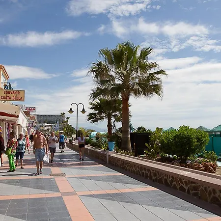 Lydia Uno Торремолинос