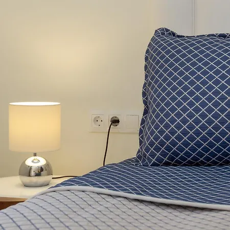 Lydia Uno Appartement *