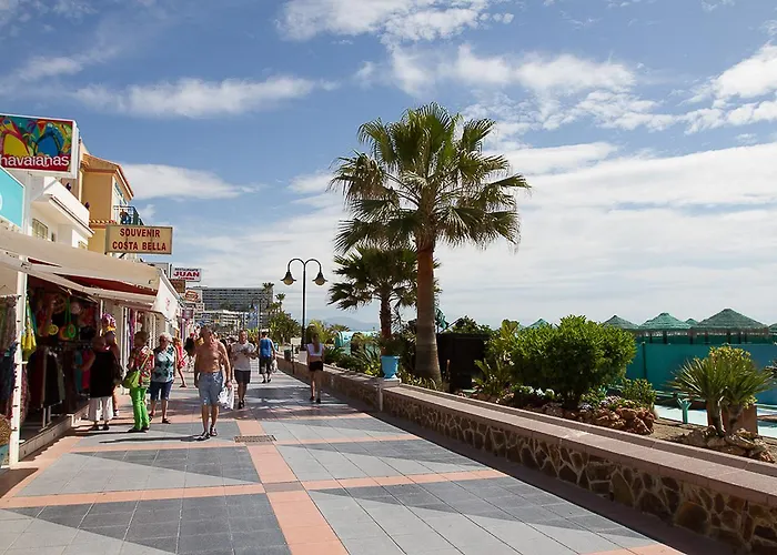 Lydia Uno Торремолинос